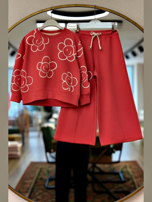 Girl Flower Winter Tracksuit